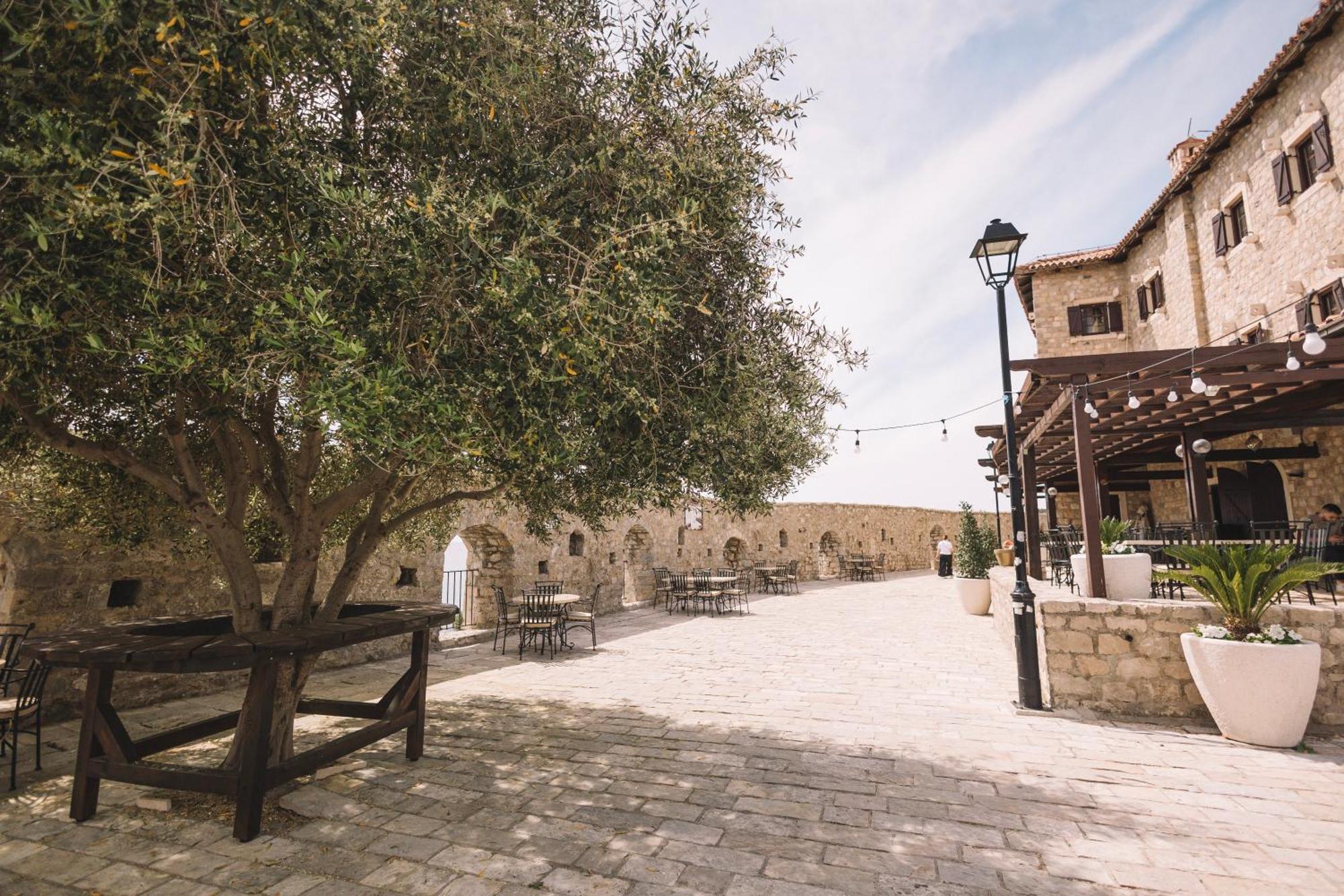 Kulla E Balshajve Hotel Ulcinj Exterior foto