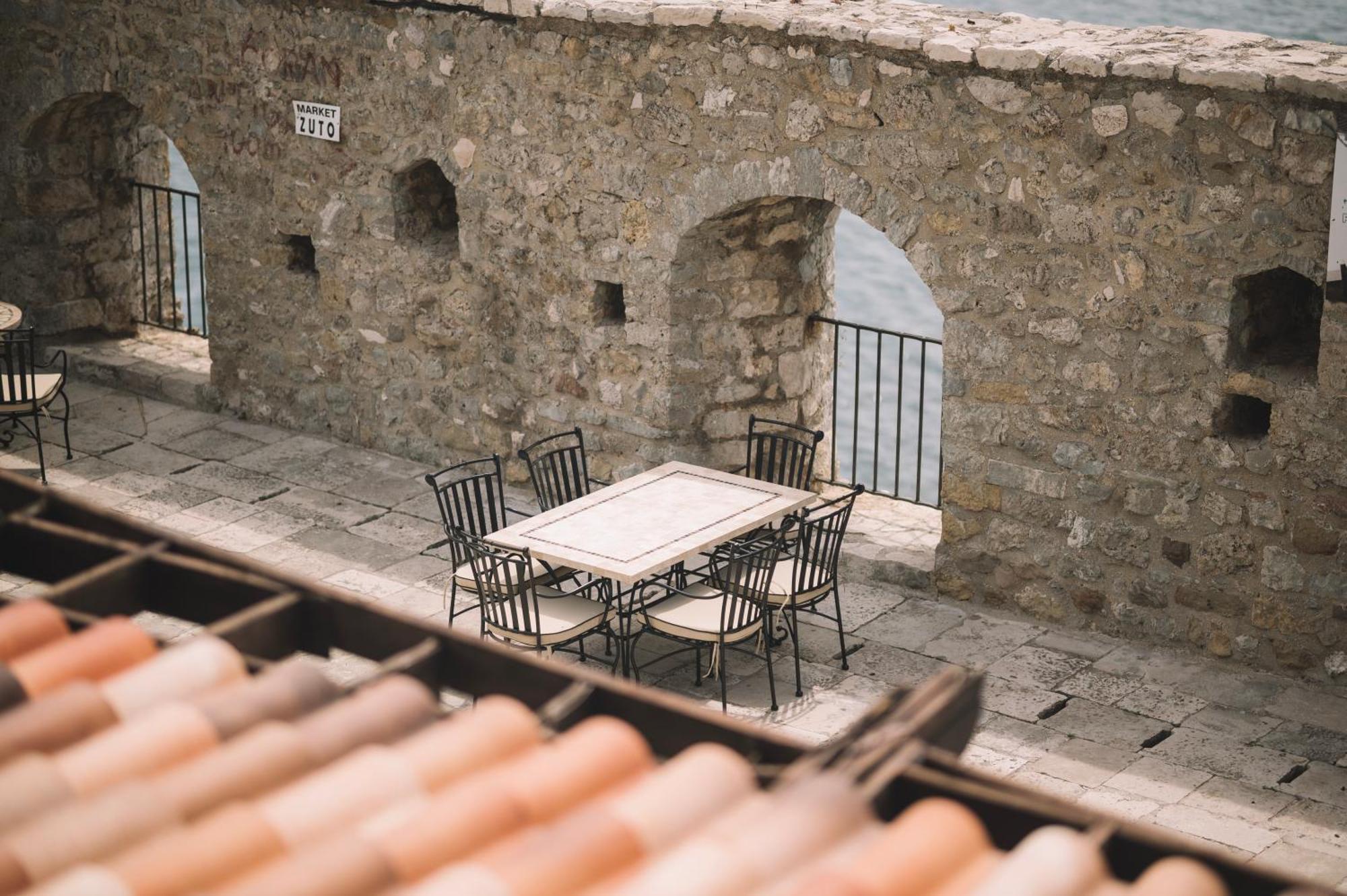 Kulla E Balshajve Hotel Ulcinj Exterior foto